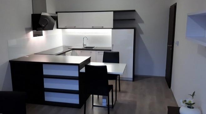 Odsávač pár Faber DAISY PLUS BK A80 čierny Odsávač pár Faber DAISY PLUS BK A80 čierny