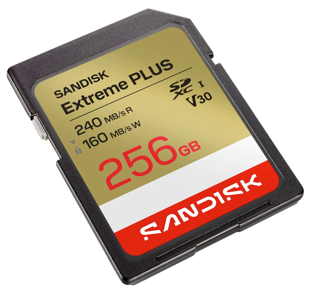 Pamäťová karta SANDISK SDXC Extreme Plus 256GB UHS-I U3 (240R/160W) Pamäťová karta SanDisk Extreme Plus SDXC zobrazená pod uhlom s viditeľnými parametrami prenosovej rýchlosti