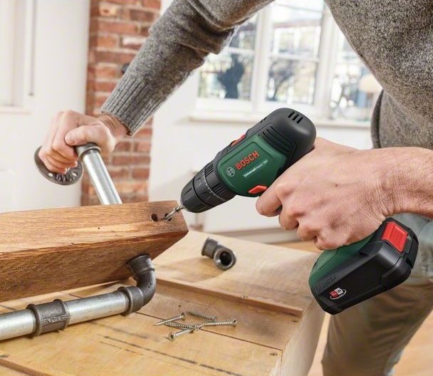 Aku vŕtačka Bosch UniversalImpact 18 (s batériou) Aku vŕtačka Bosch UniversalImpact 18 (s batériou)