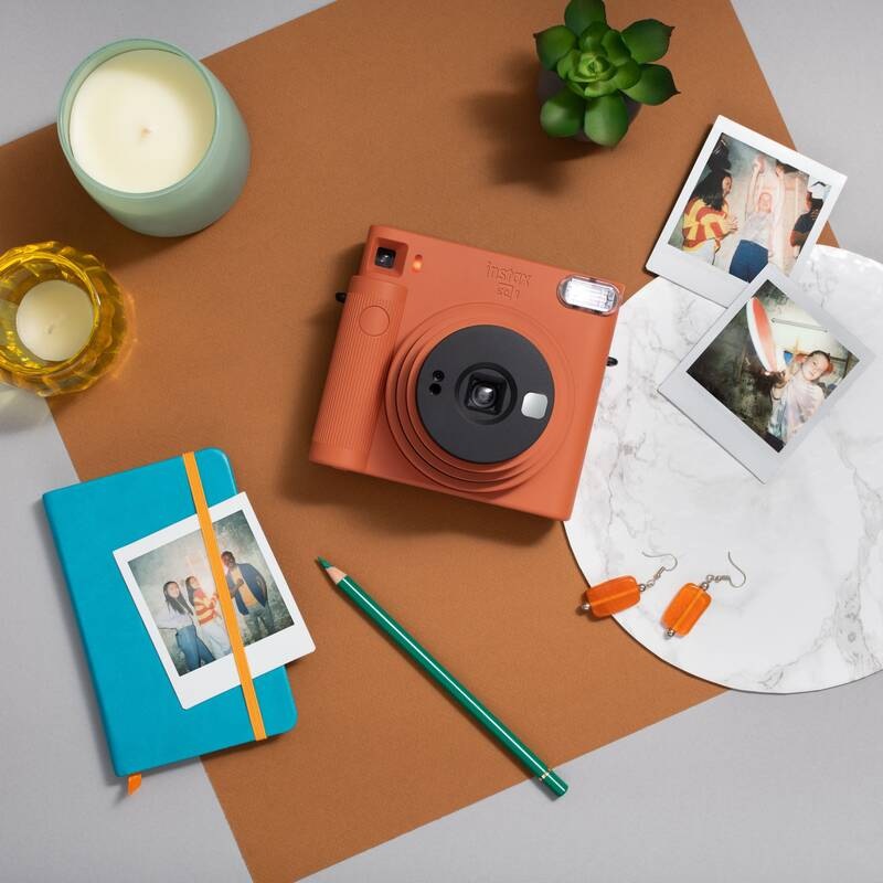 Instantný fotoaparát Fujifilm Instax SQ1 oranžový
