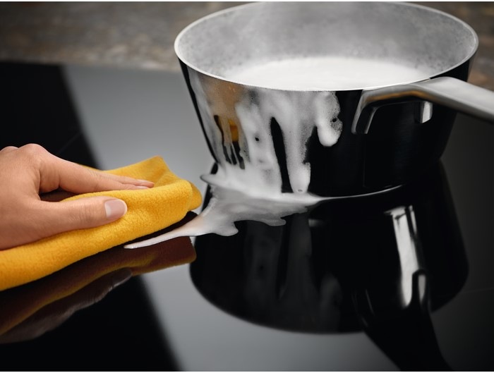 Indukčná varná doska Electrolux CIR60430CB čierna Indukčná varná doska Electrolux CIR60430CB čierna
