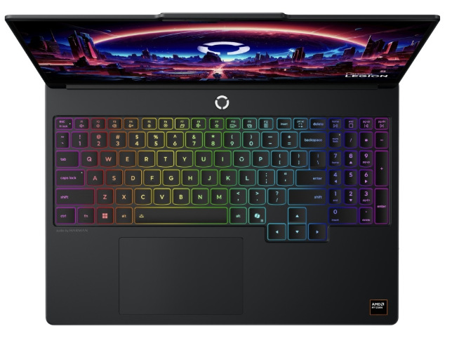 Notebook Lenovo Legion 5 15AHP11 + Xbox Game Pass Premium na 2 mesiace zadarmo čierny Pohľad zhora na Lenovo Legion 5 15AHP11 s RGB klávesnicou, numerickou časťou a touchpadom.