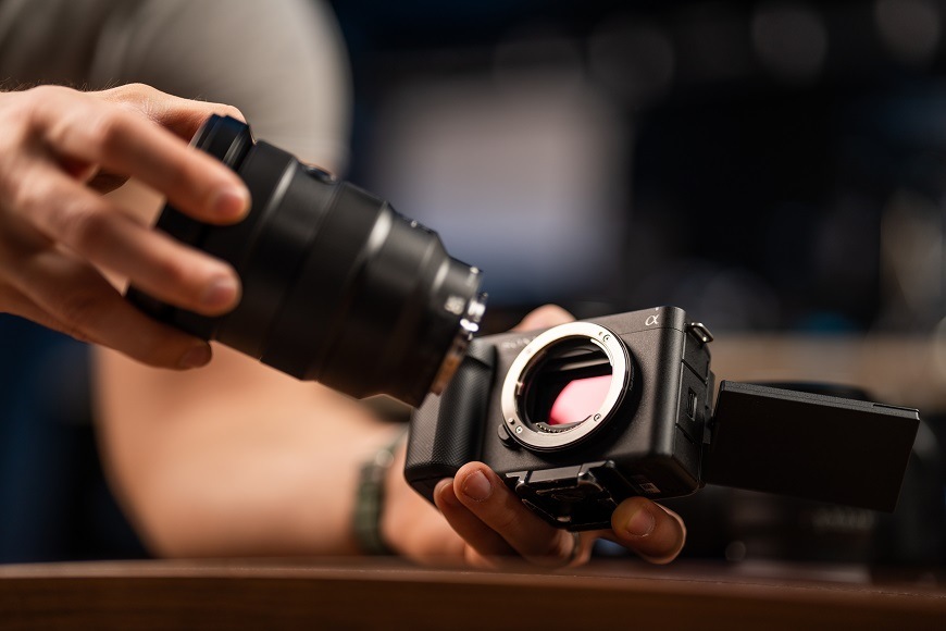Digitálna bezzrkadlovka Sony ZV-E1, systém Sony