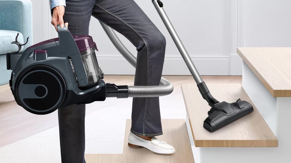 Podlahový vysávač Bosch Cleann´n BGC05AAA1 sivý