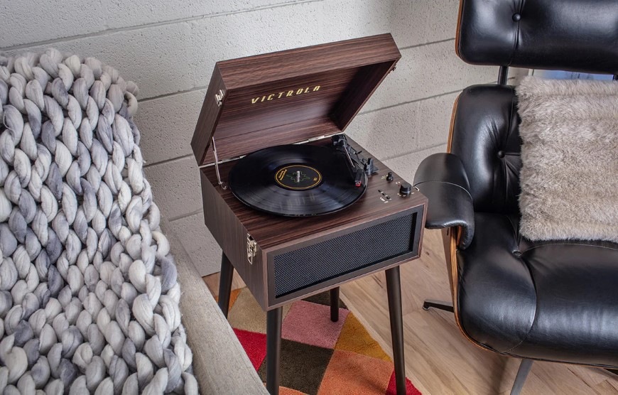 Victrola VTA-75-ESP Liberty, hnedá