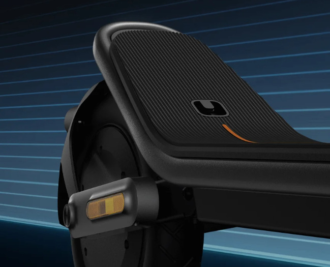 Xiaomi Electric Scooter 6 má originálny kicktailový design