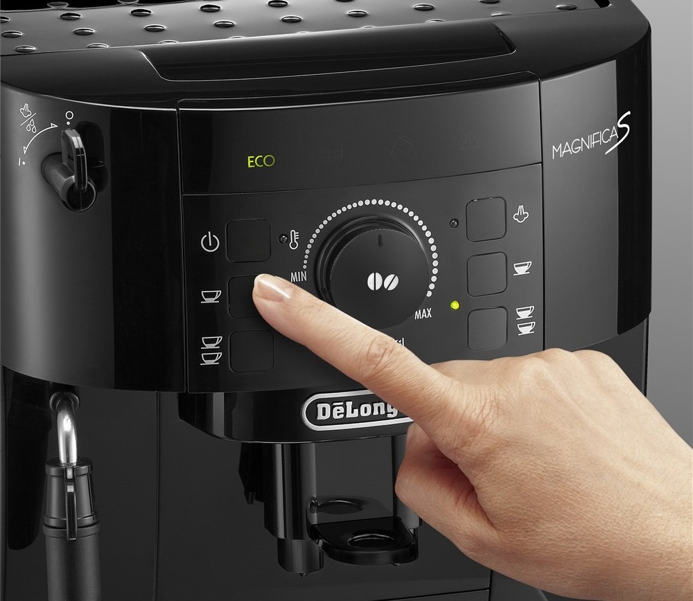 Automatický kávovar De'Longhi Magnifica S ECAM 12.121.B čierny Automatický kávovar De'Longhi Magnifica S ECAM 12.121.B čierny