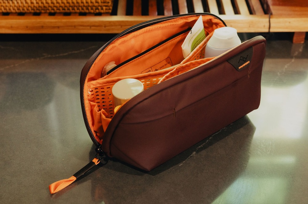 Puzdro Peak Design Wash Pouch Small 1L vínovej Puzdro Peak Design Wash Pouch Small 1L vínovej