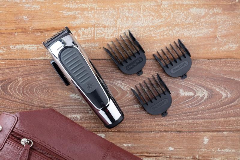 Zastrihávač vlasov Remington HC450 StylistClassic Ed Hair Clipper čierny/strieborný Zastrihávač vlasov Remington HC450 StylistClassic Ed Hair Clipper čierny/strieborný