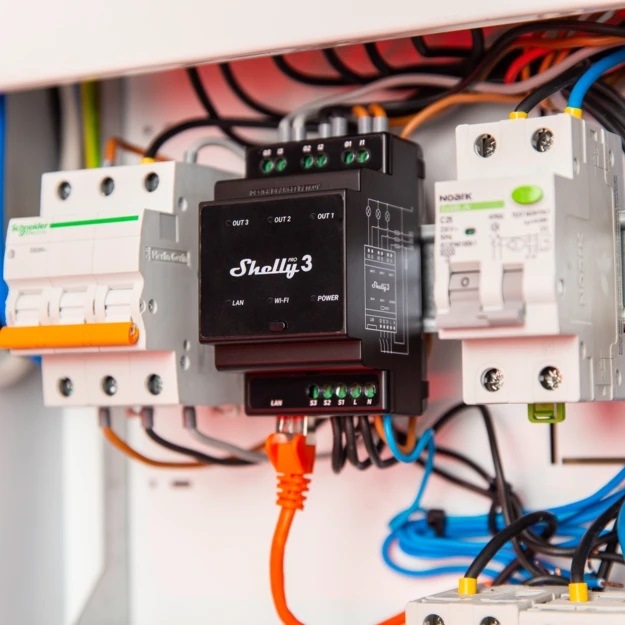 Modul Shelly Pro 3, 3x 16A na DIN lištu, Wi-Fi, LAN Shelly Pro 3