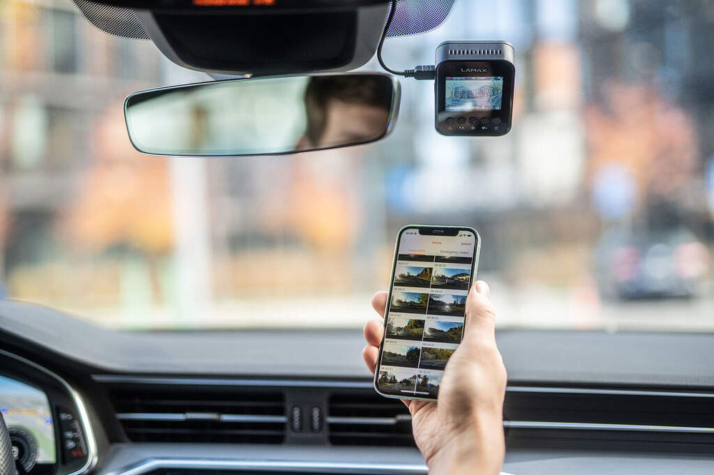 Autokamera LAMAX F10 GPS 4K čierna Autokamera LAMAX F10 GPS 4K čierna