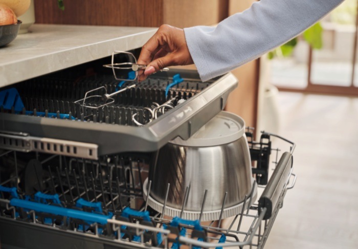 Ručný šľahač s misou Electrolux 500 Mattino 2.0 ESM4W biely Electrolux ESM4W údržba