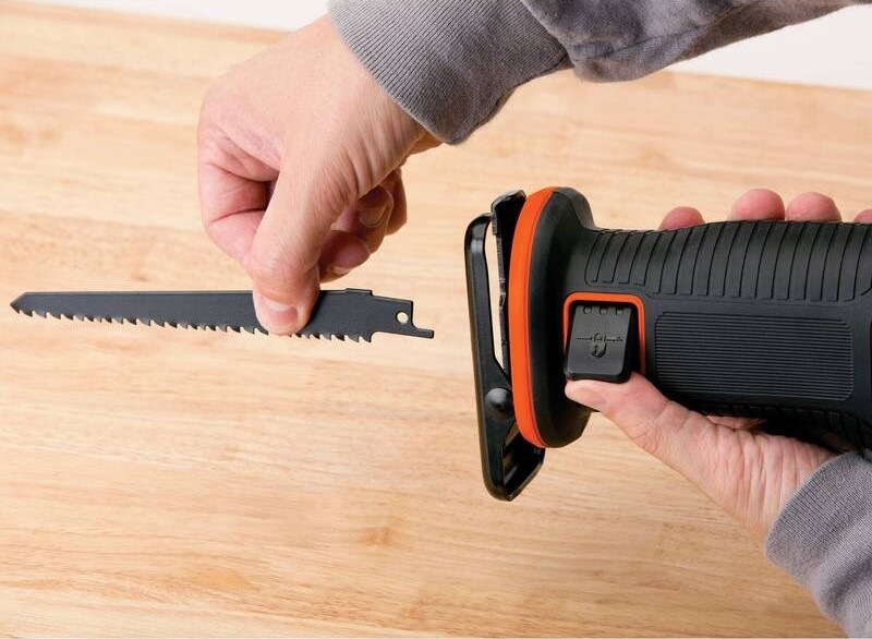 Píla chvostová Black-Decker BDCR18-QW (s batériou) Píla chvostová Black-Decker BDCR18-QW (s batériou)