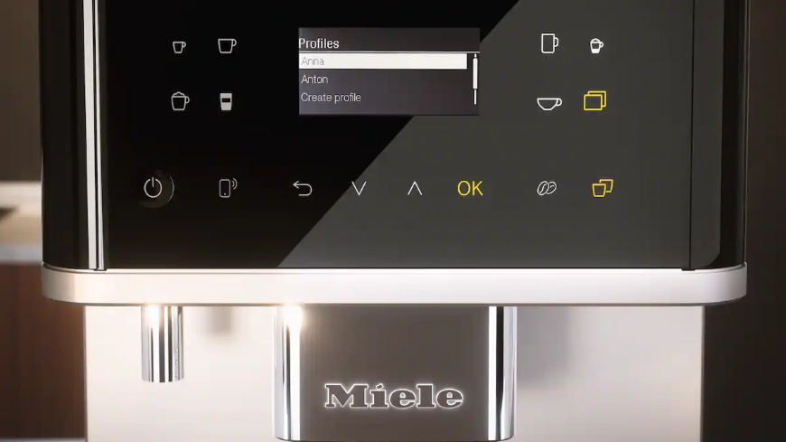 Automatický kávovar Miele CM 6360 čierny