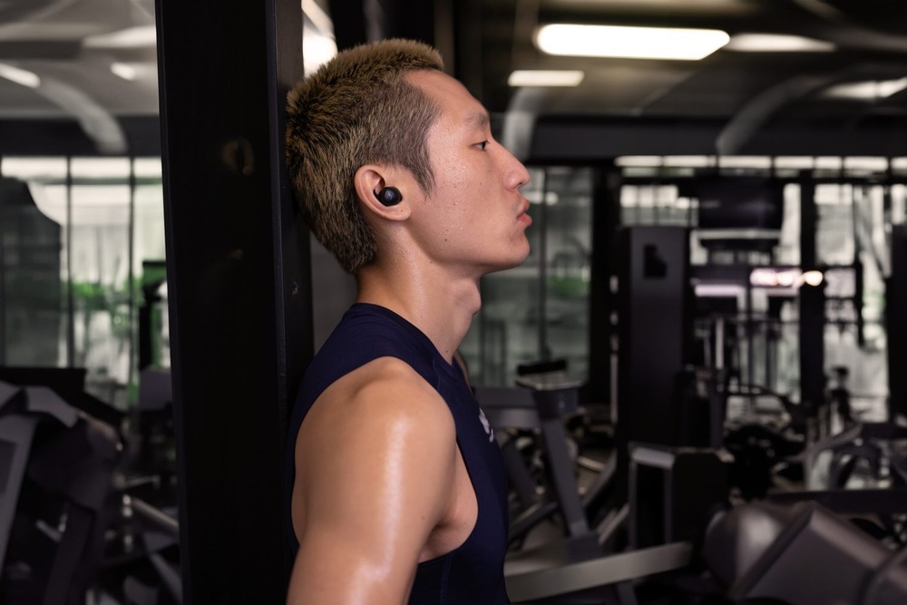 Slúchadlá Sennheiser Momentum SPORT čierna