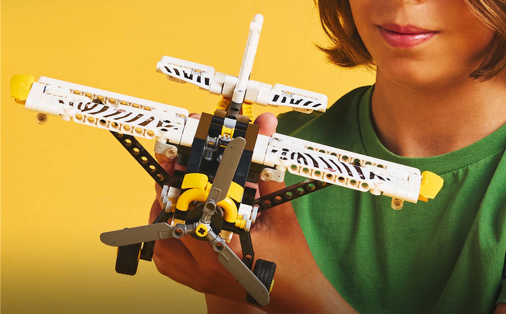 Aplikácia LEGO Builder ponúka 3D návod, približovanie modelu a prehľadné sledovanie jednotlivých krokov. 