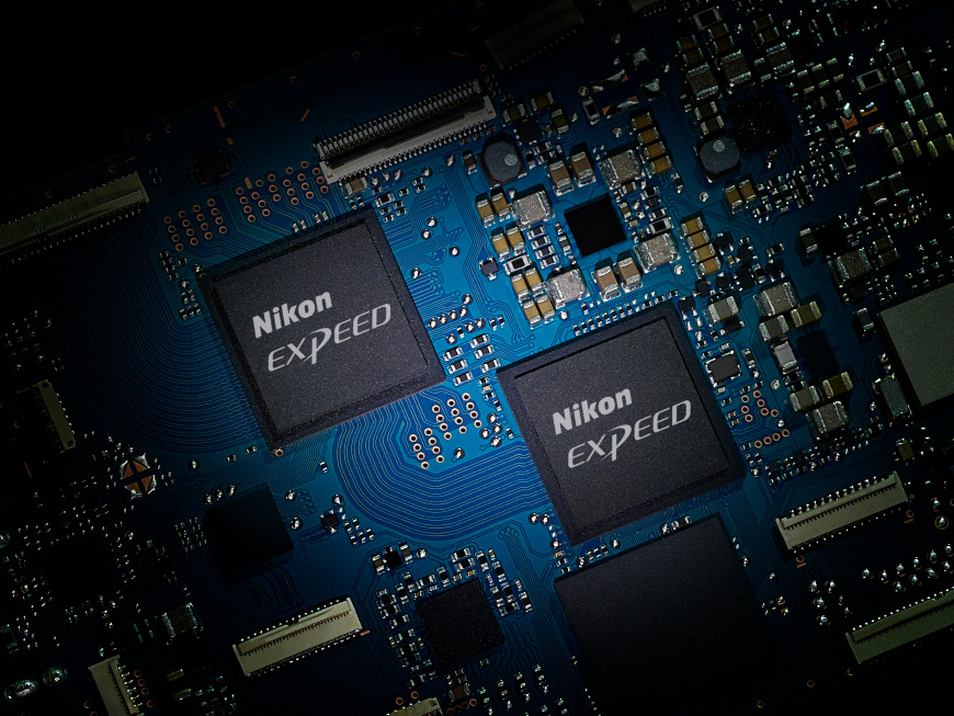 Digitálny fotoaparát Nikon Z 6II, telo čierny Nikon Z 6II tělo, černá