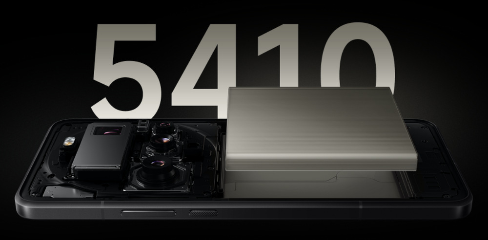 Mobilný telefón Xiaomi 15 Ultra 5G 16 GB / 1 TB strieborný