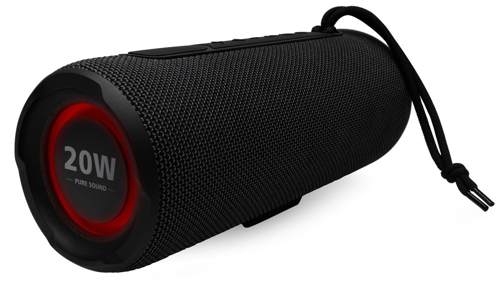 Čierny Bluetooth reproduktor JVC XS-E325B s pútkom na zavesenie a detailom podsvieteného basového meniča s nápisom 20W Pure Sound