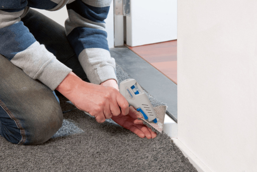 Tavná pištoľ Dremel 910 (910-3) použitá na lepenie koberca
