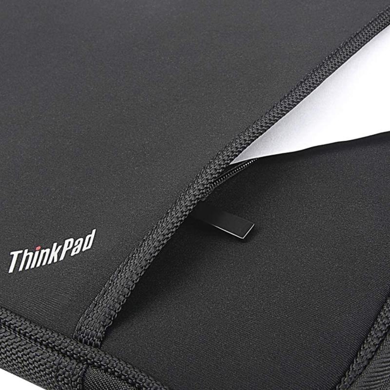 Puzdro na notebook Lenovo ThinkPad Fitted Reversible pre 13" čierne Puzdro na notebook Lenovo ThinkPad Fitted Reversible pre 13" čierne