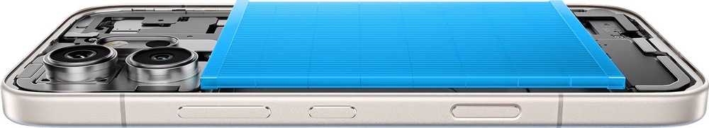 Zadná strana telefónu HONOR 600 bez krytu so zvýraznenou batériou