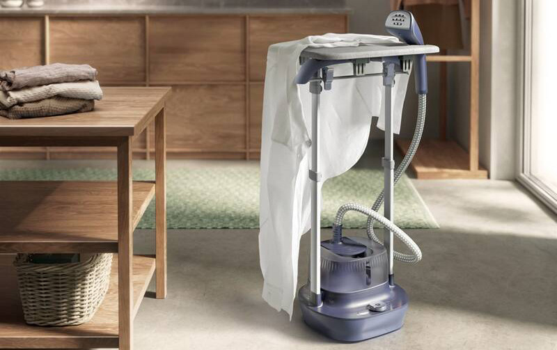 Stojanový naparovač odevov Electrolux Delicate 7000 E7US1-4MN