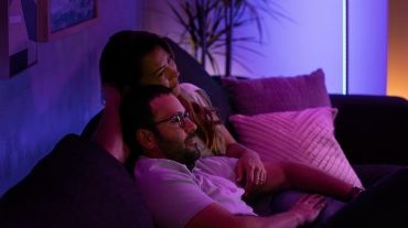 Stolná lampa Philips Hue Go Bluetooth White and Color Ambiance Stolná lampa Philips Hue Go Bluetooth White and Color Ambiance