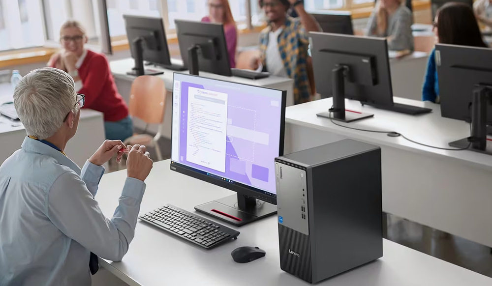Stolný počítač Lenovo ThinkCentre neo 50t Gen 5 čierny Stolný počítač Lenovo ThinkCentre neo 50t Gen 5 čierny