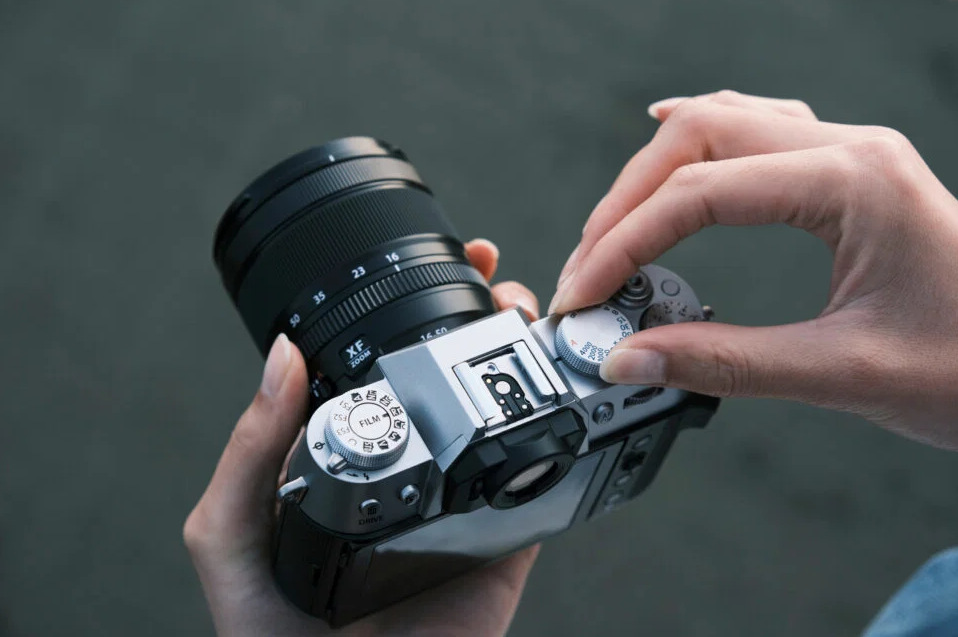 Fujifilm X-T50 poskytuje prístup k 20 verným filmovým simuláciám