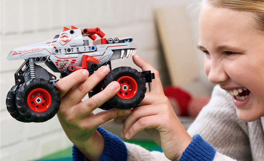Aplikácia LEGO Builder uľahčuje stavanie vďaka digitálnemu 3D návodu a sledovaniu jednotlivých krokov.