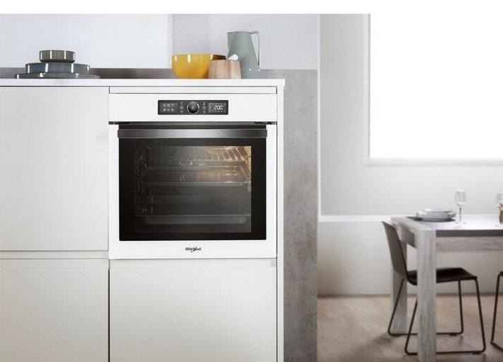 Rúra Whirlpool ABSOLUTE AKZ9 6230 WH biela Rúra Whirlpool ABSOLUTE AKZ9 6230 WH biela