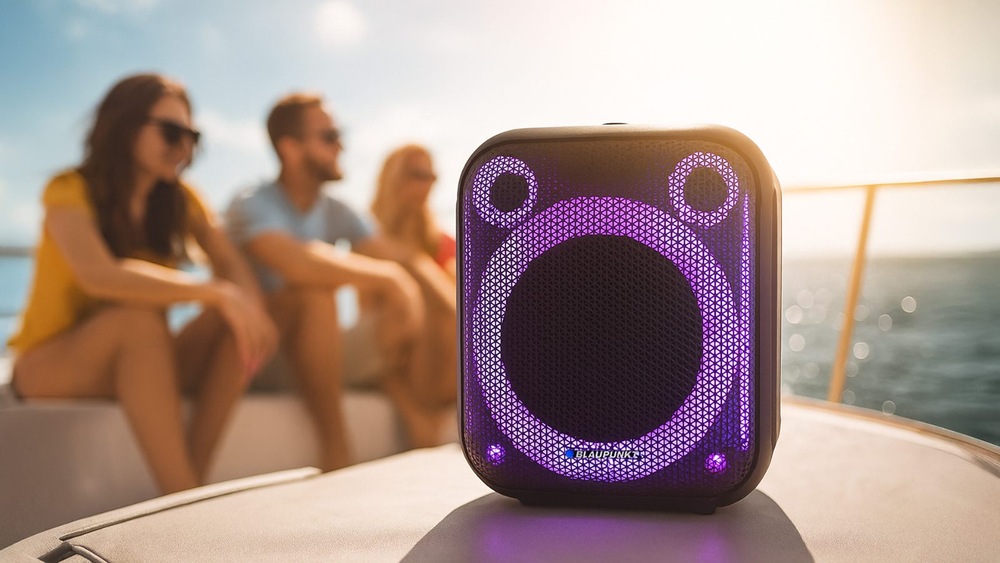 Párty reproduktor Blaupunkt PB6LED čierny Pýši sa prenosným prevedením