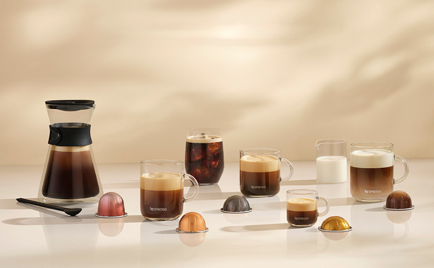 Kapsulový kávovar De'Longhi Nespresso Vertuo Lattissima ENV300.W biely Kapsulový kávovar De'Longhi Nespresso Vertuo Lattissima ENV300.W biely