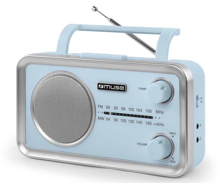 Rádioprijímač MUSE MF-060 VB v modrom prevedení.