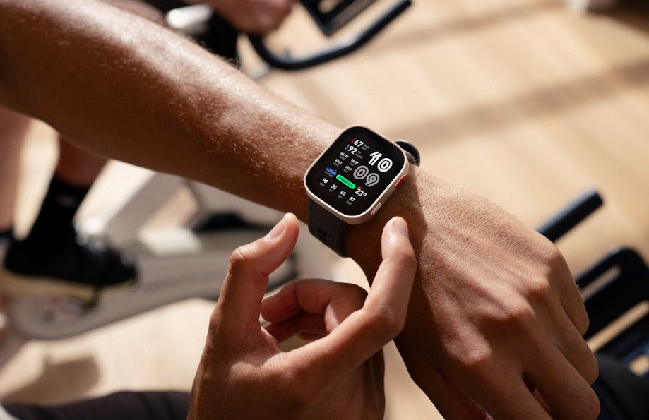 Amazfit Bip Max ponúka nádherný 2,07" AMOLED displej