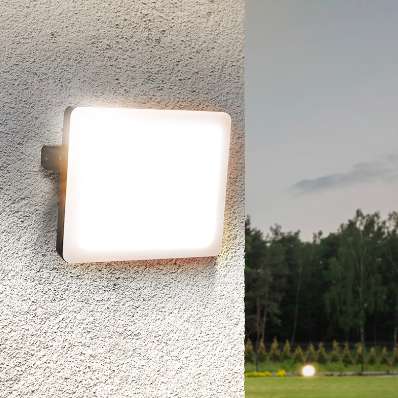 Reflektor Solight Quick, 10 W čierny LED reflektor Quick, 10W, 850lm, 4000K, IP65, čierny