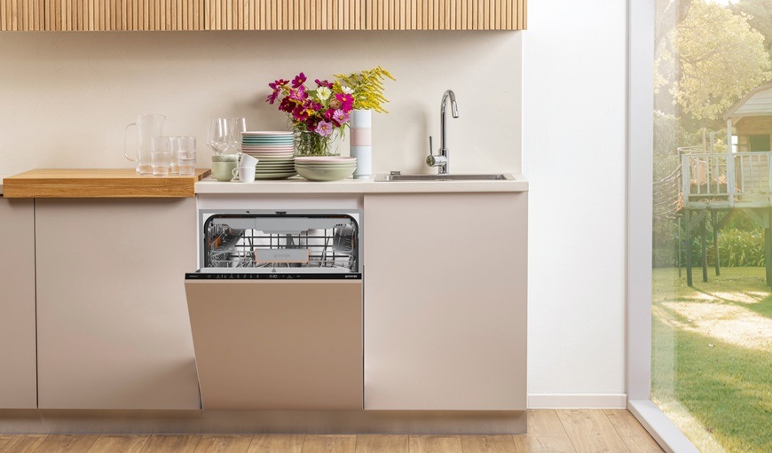 Umývačka Gorenje GV16C, vstavaná, ukážka, ako by umývačka vyzerala v domácnosti