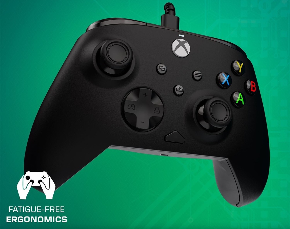 Gamepad Turtle Beach Rematch Core Wired, XBOX Series X/S, XBOX One, PC čierny Ergonomické prevedenie gamepadu Turtle Beach Rematch Core Wired, ktorý krásne padne do ruky a príjemne sa drží aj počas dlhého hrania.