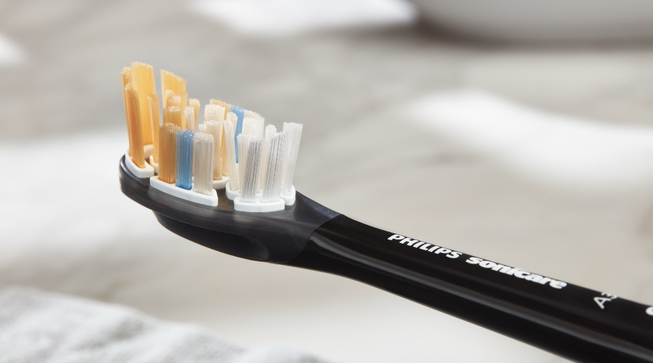 Zubná kefka Philips Sonicare 9900 DiamondClean Prestige Limited Edition HX9992/42 tmavo modrá farba
