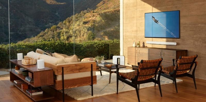 Soundbar SONOS Arc biely