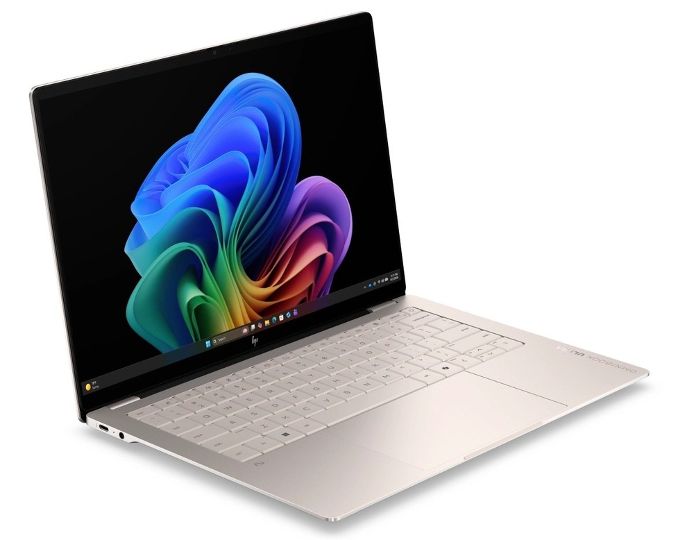 Notebook HP OmniBook Ultra AI 14-kd0075ncx + Game Pass predplatné na 2 mesiace béžový Notebook HP OmniBook Ultra AI 14-kd0072ncx zapnutý a otočený doprava