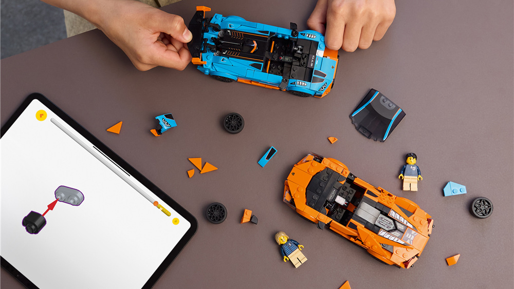 Stavebnica LEGO® Speed Champions 77238 Lamborghini Revuelto a Huracán STO Oba modely Lamborghini môžete po závodoch vystaviť vedľa seba alebo zbierku rozšíriť o ďalšie vozidlá.