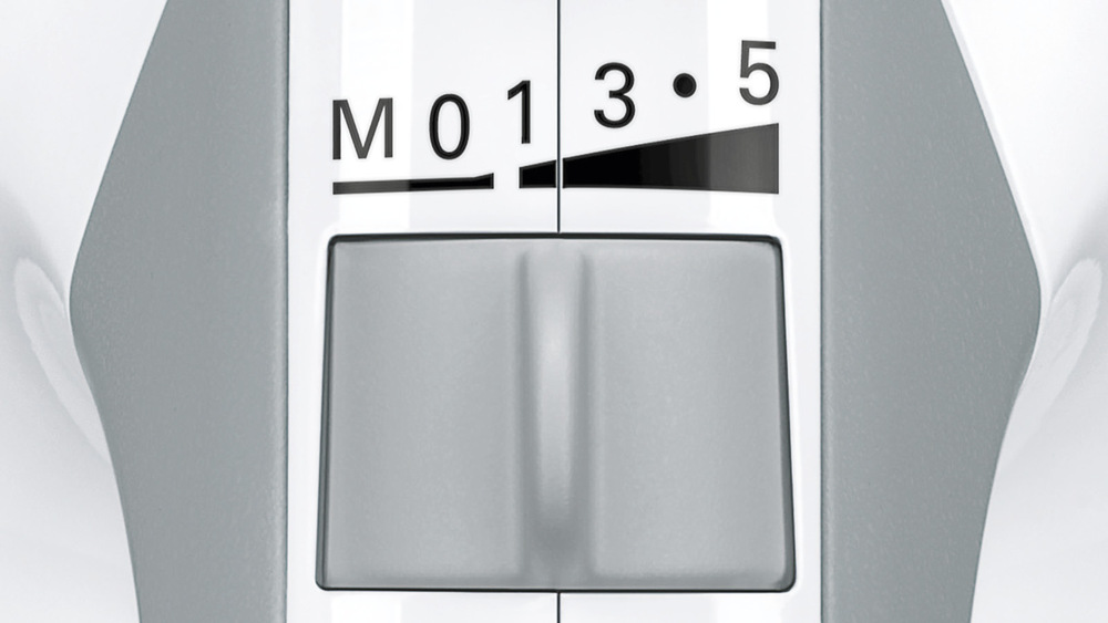 Ručný šľahač Bosch MFQ4930B čierny Ručný šľahač Bosch MFQ4930B čierny