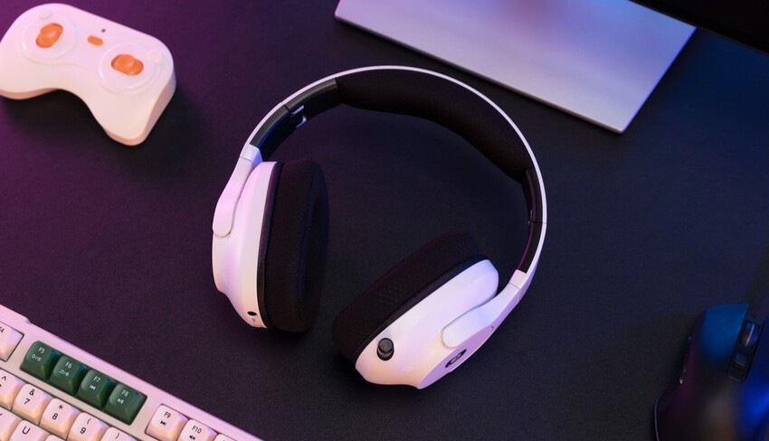 Headset Canyon EGO GH-15 2in1 biely Headset Canyon EGO GH-15 2in1 na stole