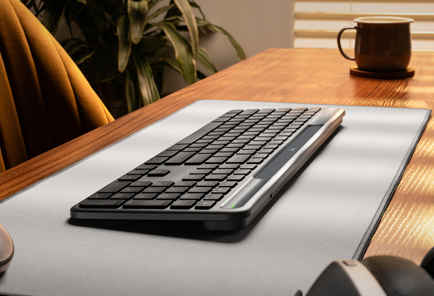 Klávesnica Logitech Signature Slim Solar+, US sivá Klávesnica Logitech Signature Slim Solar+, US sivá