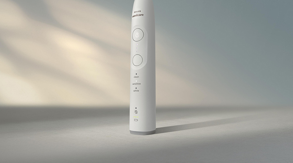Zubná kefka Philips Sonicare 6500 HX7410/02 biela Zubní kartáček Philips HX7410/02 Sonicare 6500