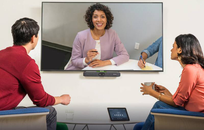 Webkamera HP Poly Studio X30 s ovládacím tabletom TC8 strieborná