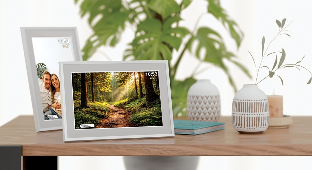 Elektronický fotorámček NAVITEL FR101 PRO biely Elektronický fotorámček NAVITEL FR101 PRO biely