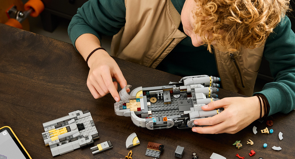 Stavebnica LEGO® Star Wars™ 75445 Anzellanská vesmírná loď Deti môžu pomocou rôznych dielov a nástrojov opravovať bojové droidy a vymýšľať vlastné dobrodružstvo.